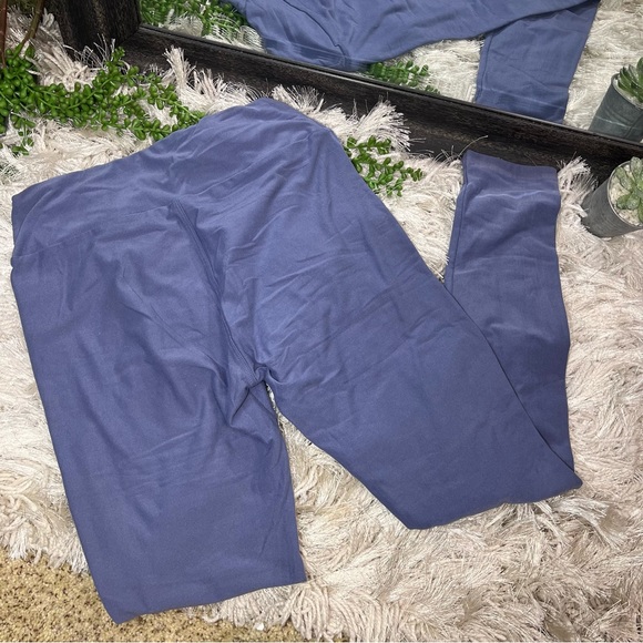 🌸5/$25🌸LulaRoe Slate Blue Stretchy Full Length Leggings One Size - Picture 10 of 16